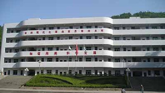 2022年四川女生在計算機(jī)學(xué)校學(xué)什么好？圖1