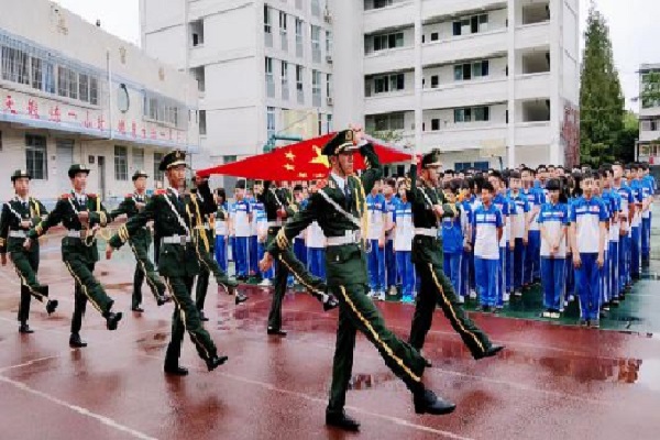 2022年四川涼山衛(wèi)生學(xué)校招生辦聯(lián)系電話
