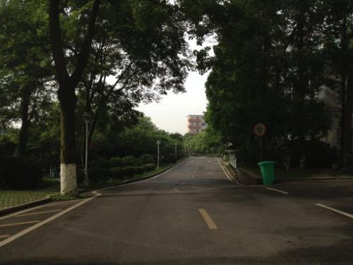 昆明航空學(xué)校招生要求(昆明鐵道學(xué)院招生條件)