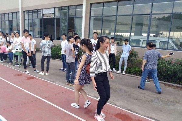 重慶的職高有哪些(重慶好點(diǎn)的職高有哪些學(xué)校)