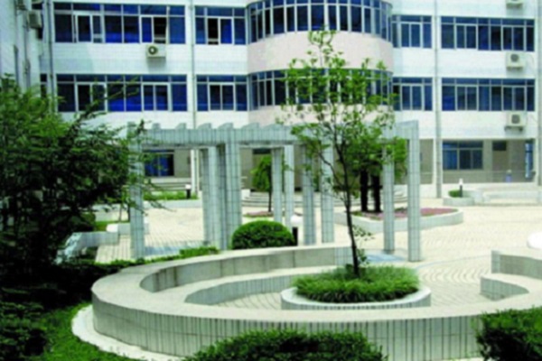 成都新華技校在什么地方(成都職業(yè)學(xué)校哪個(gè)好)