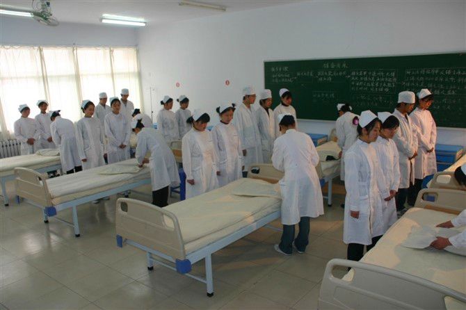 2021年成都衛(wèi)校什么專業(yè)好就業(yè)？
