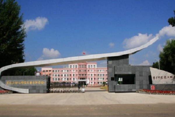 四川成都藍翔廚師技校(藍翔技校學(xué)廚師怎么樣)