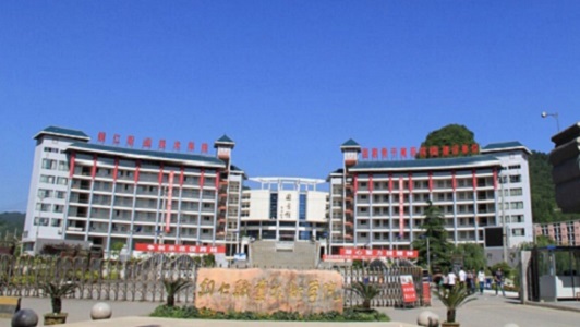 成都航空服務(wù)類學(xué)校有哪些(航空學(xué)校排名)