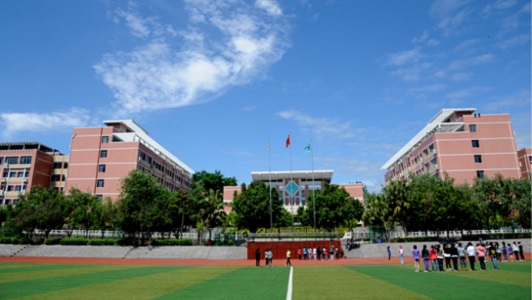 四川省屏山縣職業(yè)技術(shù)學(xué)校地址在哪里？