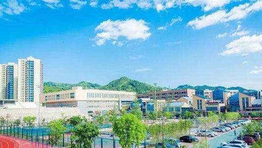 2021年成都中專學(xué)費多少？圖2