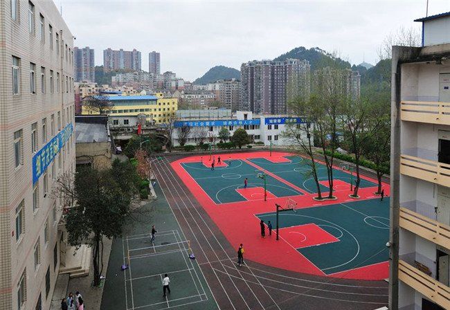 2022年四川高中和中專有什么區(qū)別？