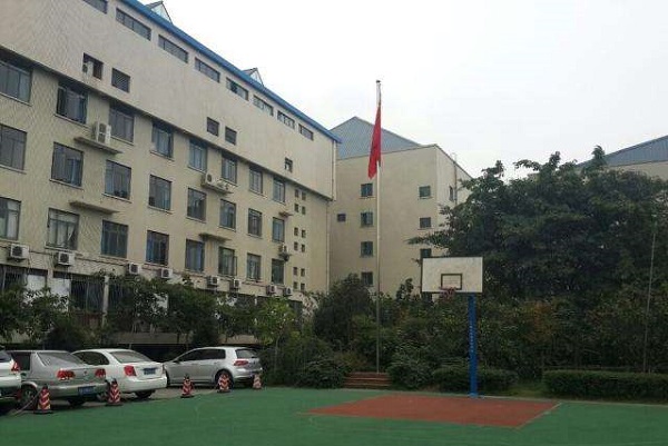深圳2022年學(xué)汽修學(xué)校哪個(gè)學(xué)校好