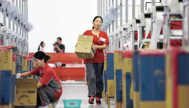 成都實驗商貿(mào)管理學(xué)校怎么樣？