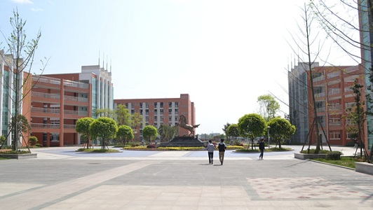 2021年四川初中畢業(yè)上中專好嗎？