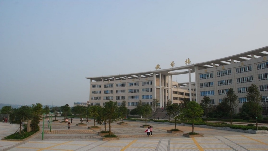 成都市廚師技校(正規(guī)的廚師技校)