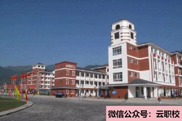昆明衛(wèi)生學(xué)校特色專業(yè)介紹(昆明衛(wèi)生學(xué)校2021年報(bào)名條件、招生要求、招生對(duì)象)