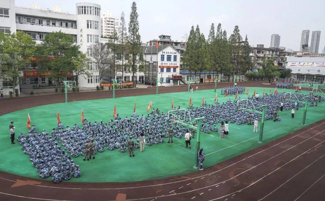 宜賓市商業(yè)職業(yè)中等專業(yè)學校電話(宜賓市職業(yè)技術學校官網)
