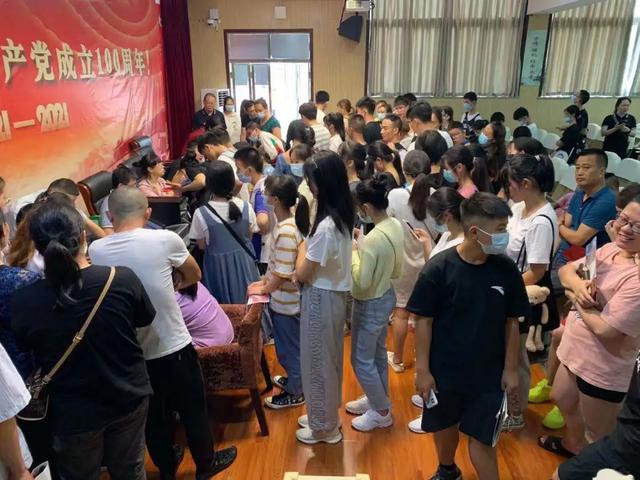 成都市財貿(mào)職業(yè)高級學(xué)校(四川省成都市財貿(mào)職業(yè)學(xué)校)