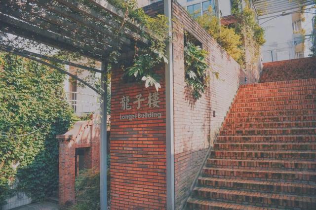 成都國(guó)際標(biāo)榜職業(yè)學(xué)校(四川國(guó)際標(biāo)榜職業(yè)學(xué)校官網(wǎng))
