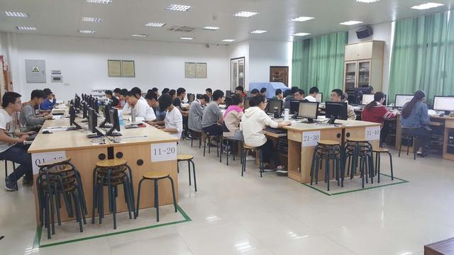 培訓電腦專業(yè)學校(計算機專業(yè)培訓)
