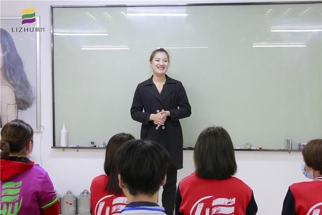 美發(fā)學校能學到技術嗎(技術學校能學到東西嗎)