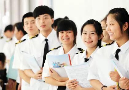初中畢業(yè)選擇什么學校(20歲初中畢業(yè)還能上什么學校)