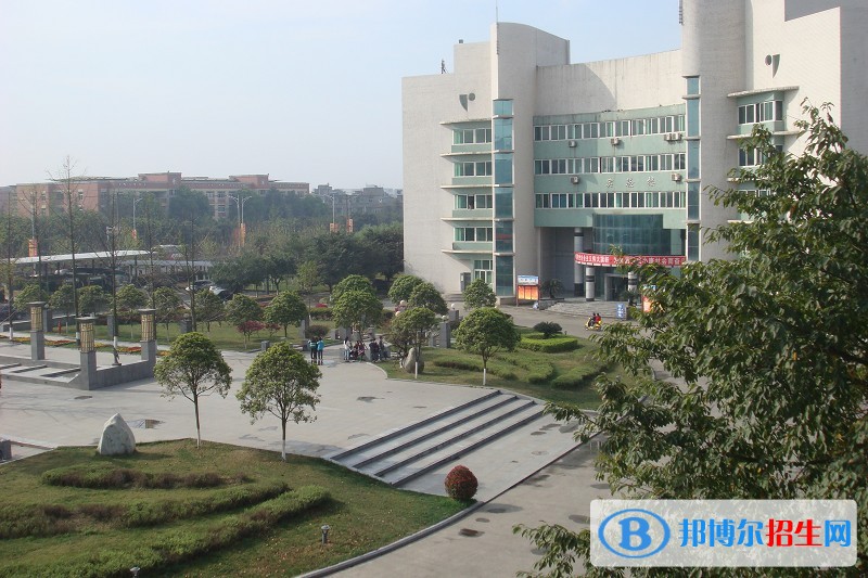 成都紡織高等?？茖W(xué)校學(xué)費(fèi)(成都紡織?？茖W(xué)校升二本)