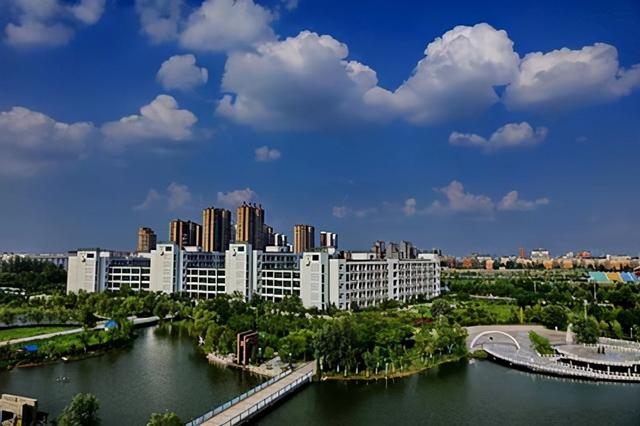 前十名職業(yè)技術學院(職業(yè)技術學院排名)