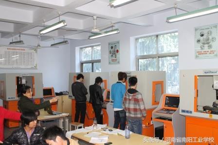不要分數(shù)的中專學校(武漢不要分數(shù)的中專學校有哪些)