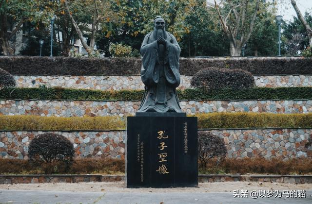 重慶職業(yè)技術學校哪個好(重慶商務職業(yè)技術學校)