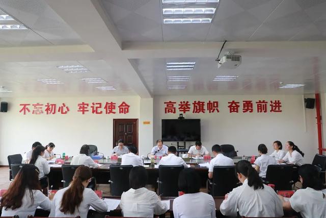 川南幼兒師范高等?？茖W(xué)校學(xué)費(川南幼兒師范高等?？茖W(xué)校的學(xué)費)