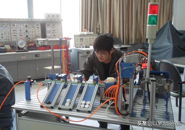 職高學什么專業(yè)比較好啊(職高讀什么專業(yè)最吃香)