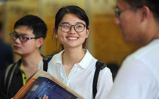 重慶?？粕究朴心男W校(重慶專科升本科有哪些學校文科生)