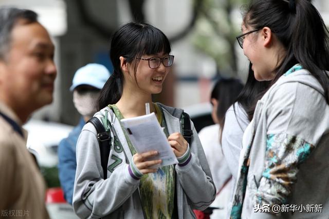 走單招好還是直接考?？坪?單招可以報考的學校)
