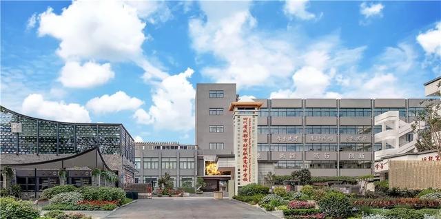 四川省成都市財貿(mào)職業(yè)高級中學(xué)校有哪些專業(yè)(成都市財貿(mào)職業(yè)高級中學(xué)校怎么樣)