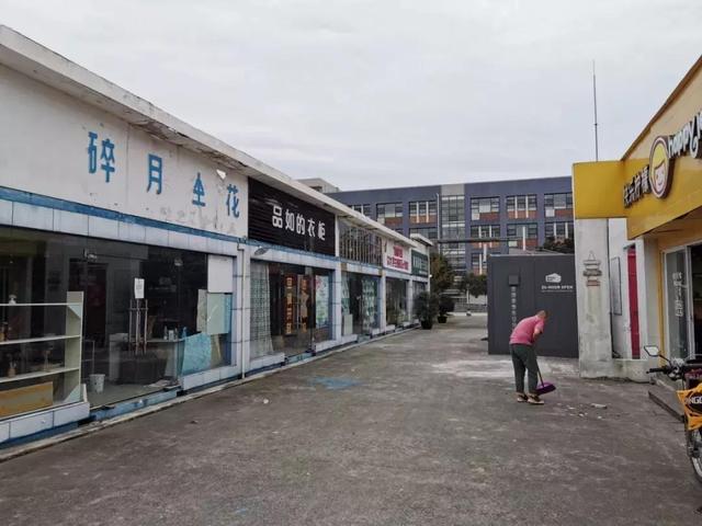 四川工商技術(shù)學(xué)校收費(fèi)(四川工商學(xué)校成都校區(qū))