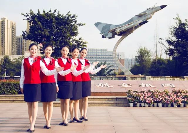 成都航空職業(yè)技術學校(四川成都航空職業(yè)技術學校)