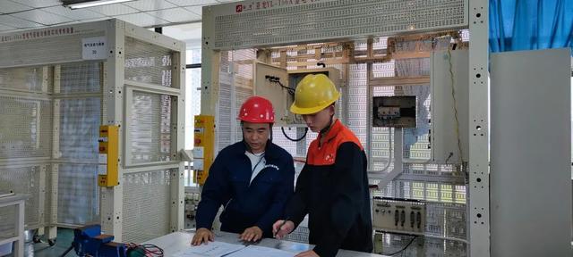 成都市電子信息學校怎么樣(成都市電子信息技術學校)