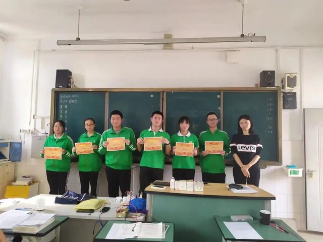成都市電子信息學校怎么樣(成都市電子信息技術學校)