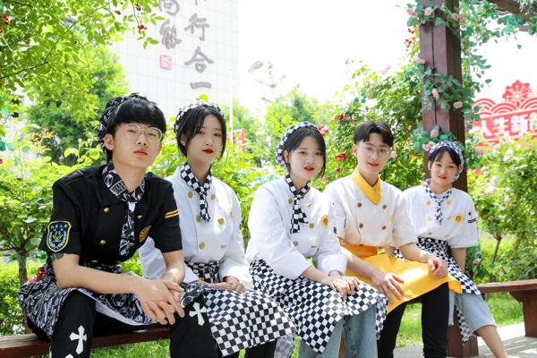 初中畢業(yè)讀哪所學校好(四川初中畢業(yè)讀大專哪所學校好)