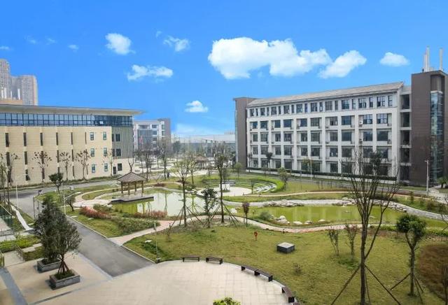 四川省志翔職業(yè)學校(四川省志翔職業(yè)學校老年人服務評價)