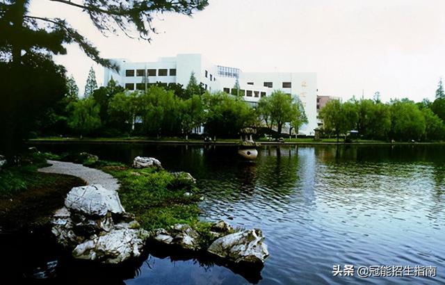 成都初中職業(yè)學(xué)校(成都長江職業(yè)學(xué)校)