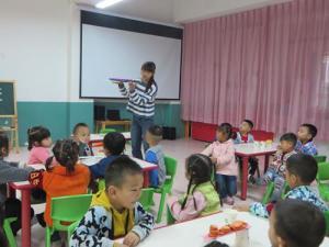 德陽(yáng)市幼師學(xué)校(我所在的集體學(xué)校幼師)