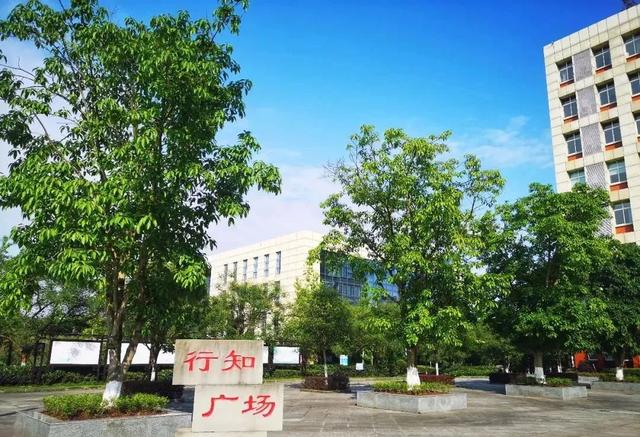 瀘州市商業(yè)技工學校(瀘州市工業(yè)技工學校電話)