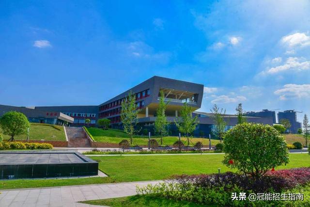四川比較好的計(jì)算機(jī)學(xué)校(四川?？朴?jì)算機(jī)學(xué)校排名)