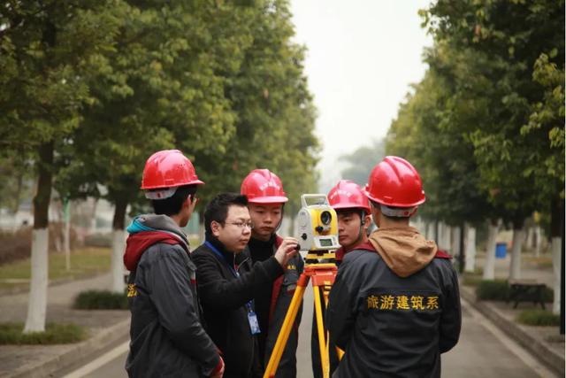 成都有哪些旅游學校(成都航空旅游學校貼吧)