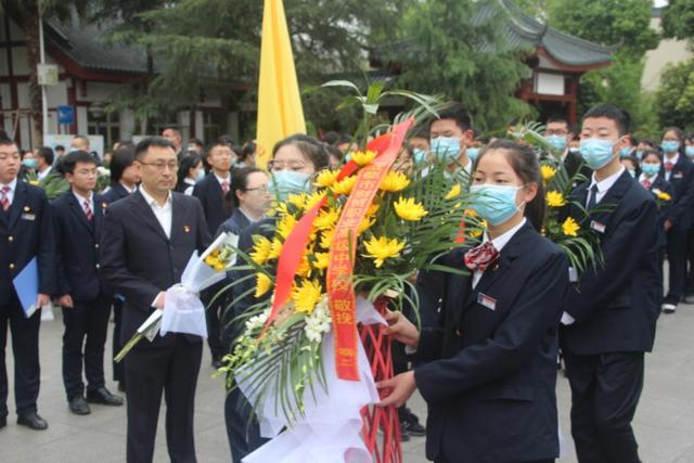 成都市前進(jìn)職業(yè)高級中學(xué)(成都市前進(jìn)職業(yè)高級中學(xué)官網(wǎng))