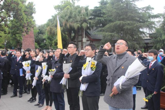 成都市前進(jìn)職業(yè)高級中學(xué)(成都市前進(jìn)職業(yè)高級中學(xué)官網(wǎng))