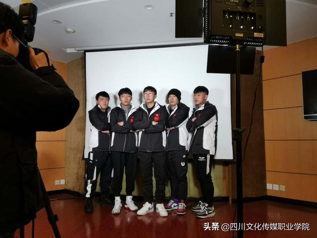 成都電競(jìng)職業(yè)學(xué)校(成都電競(jìng)學(xué)校多少分可以進(jìn))