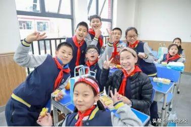 成都科技職業(yè)學(xué)校學(xué)費(成都科技職業(yè)學(xué)校怎么樣)