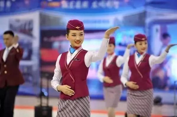 初中畢業(yè)生適合的學校(初中畢業(yè)怎樣填志愿選學校)圖3