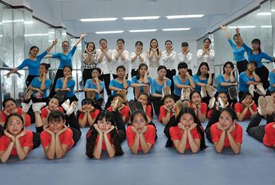 成都幼教學(xué)校費(fèi)用(四川中醫(yī)藥高等專科學(xué)校)
