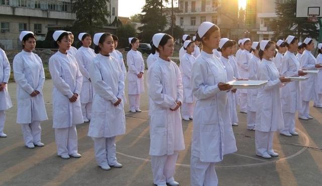 護士學(xué)校招生的簡單介紹