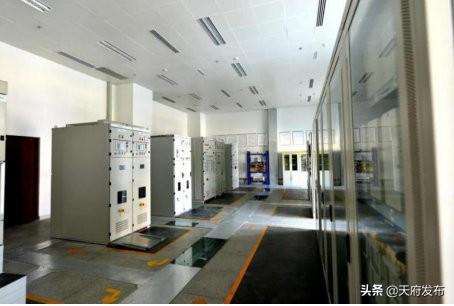 成都建設(shè)技工學(xué)校學(xué)費(fèi)多少錢(qián)(成都圣亞技工學(xué)校學(xué)費(fèi)多少)